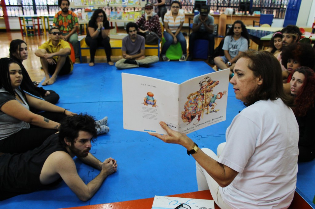 Formação aconteceu na Biblioteca Infantojuvenil Monteiro Lobato, no bairro da Vila Buarque, em São Paulo.